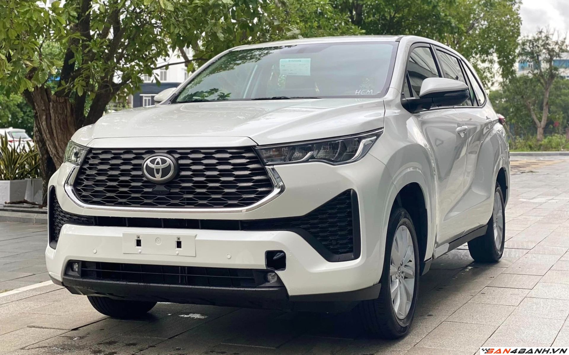 Toyota Innova Cross 2023-