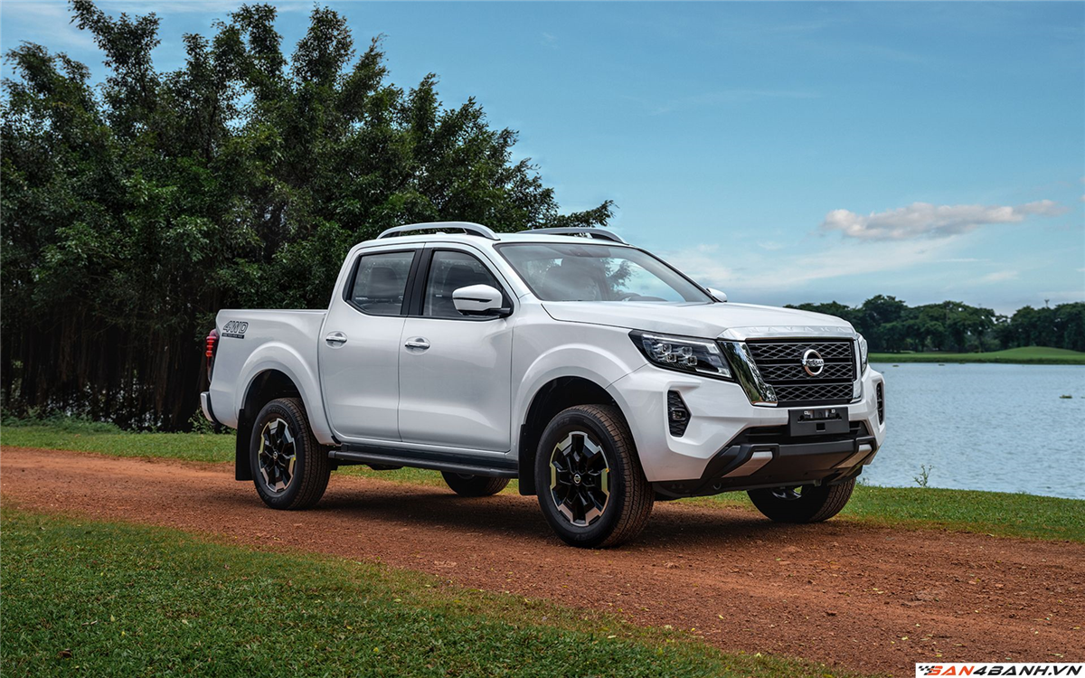 Nissan Navara 2024 