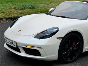 Porsche 718 Boxster 2.0 AT