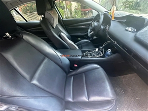 Mazda 3 1.5L Premium