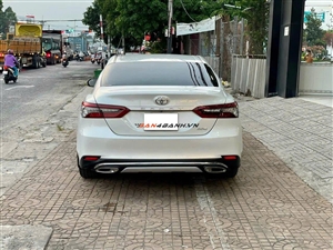 Toyota Camry 2.0Q