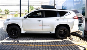 Mitsubishi Pajero Sport Diesel 4x4 AT