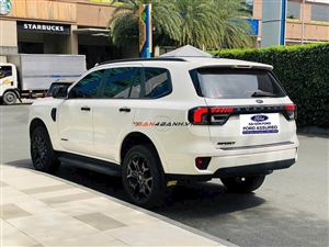 Ford Everest Sport 2.0L AT 4x2