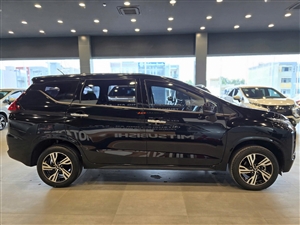 Mitsubishi Xpander AT Premium