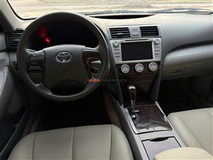 Toyota Camry LE 2.5