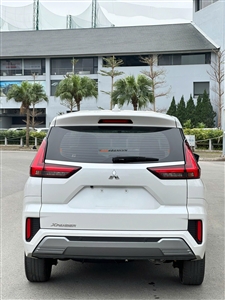 Mitsubishi Xpander AT Premium