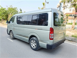 Toyota Hiace 2.5