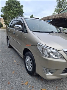 Toyota Innova 2.0G