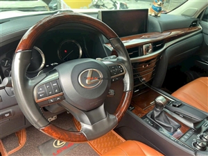 Lexus LX 570 Sport Plus