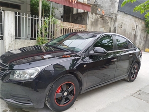 Chevrolet Cruze LS 1.6 MT