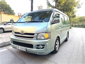 Toyota Hiace Super Wagon 2.7