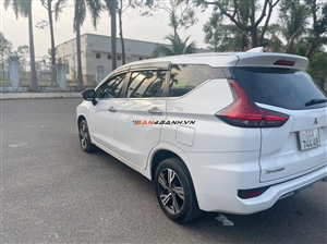 Mitsubishi Xpander AT