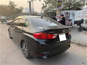 Honda City 1.5TOP