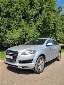 Audi Q7 3.0 AT