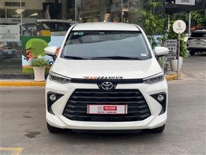 Toyota Avanza Premio MT