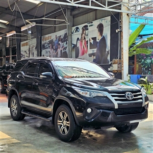 Toyota Fortuner 2.4G 4x2 MT 2016