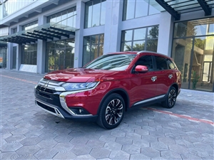 Mitsubishi Outlander Premium 2.0 CVT