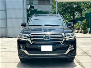 Toyota Land Cruiser VX 4.6 V8