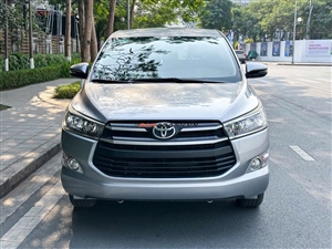 Toyota Innova 2.0G