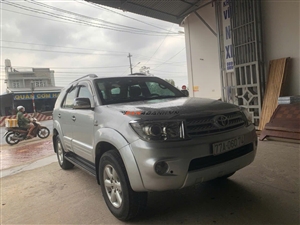 Toyota Fortuner 2.5G