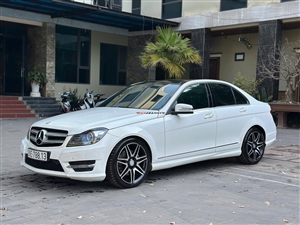 Mercedes-Benz C300 Plus