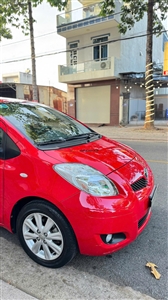 Toyota Yaris 1.3 AT