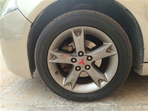 Mitsubishi Grandis 2.4 AT