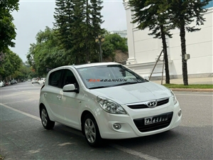 Hyundai i20 1.4 AT