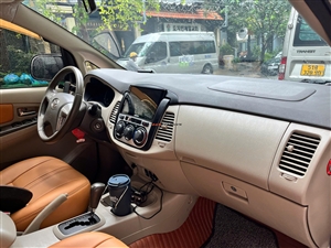 Toyota Innova 2.0G