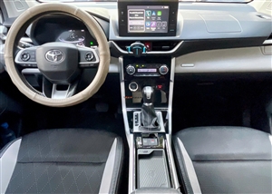 Toyota Veloz Cross CVT