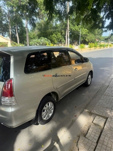 Toyota Innova G