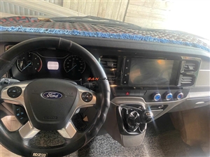 Ford Transit 16 Chỗ