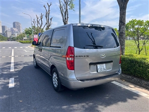 Hyundai Grand Starex Van 2.4 MT