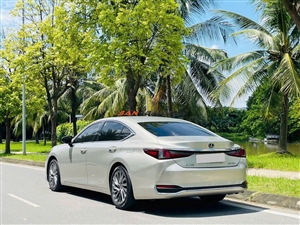 Lexus ES 250