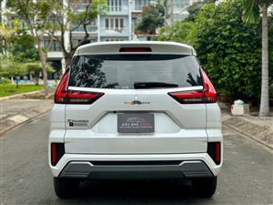 Mitsubishi Xpander AT Premium