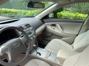 Toyota Camry LE 2.5