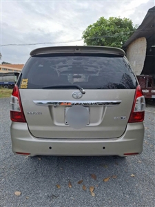 Toyota Innova 2.0G