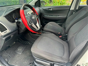 Hyundai i20 1.4 AT