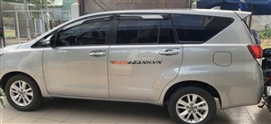 Toyota Innova 2.0E