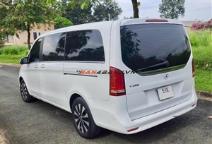 Mercedes Benz V Class V250 Luxury