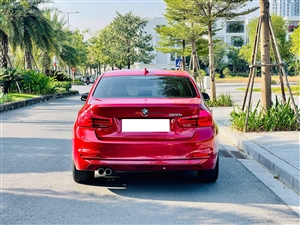 BMW 3 Series 320i