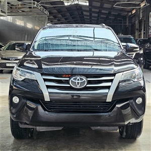 Toyota Fortuner 2.4G 4x2 MT 2016