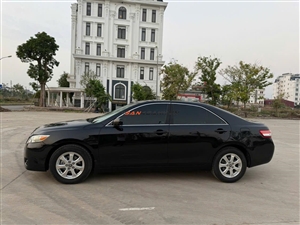 Toyota Camry LE 2.5