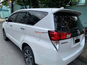 Toyota Innova 2.0G