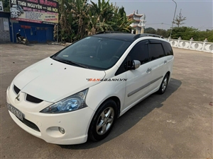 Mitsubishi Grandis 2.4 AT