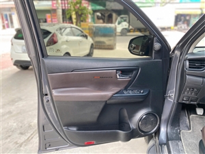 Toyota Fortuner 2.4G