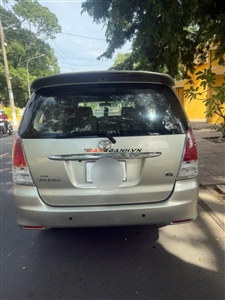 Toyota Innova G