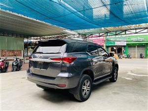 Toyota Fortuner 2.4G