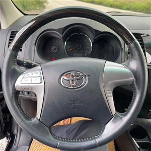 Toyota Fortuner 2.7V 4x4 AT