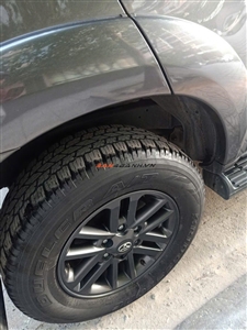 Toyota Fortuner 2.5G